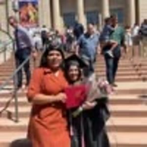 Meet your Posher, Amalia